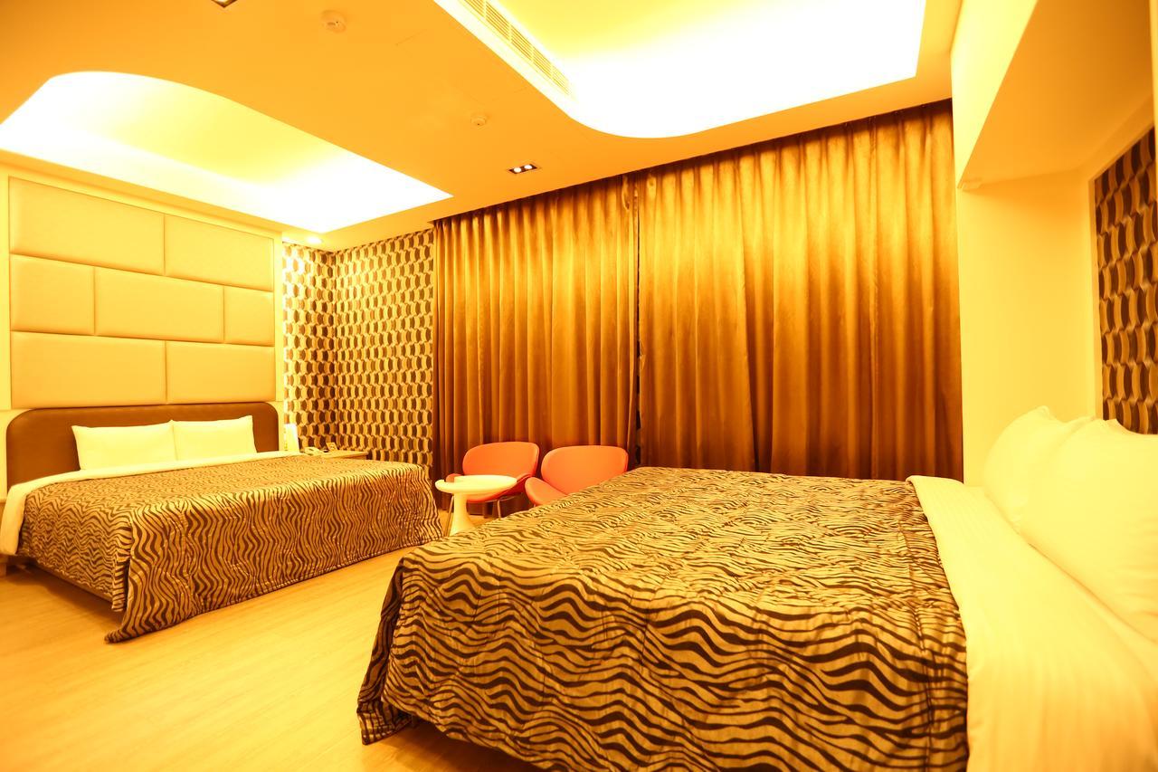 Yuan Chyau Motel Taichung Exterior foto