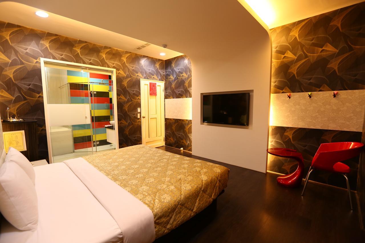Yuan Chyau Motel Taichung Exterior foto